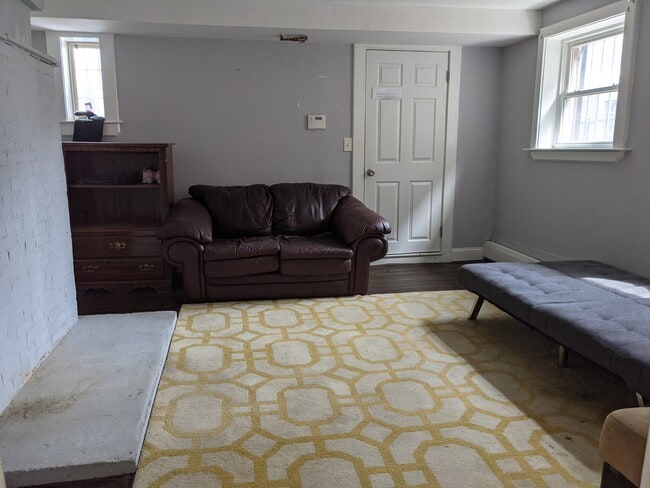 Building Photo - 44 Highland St