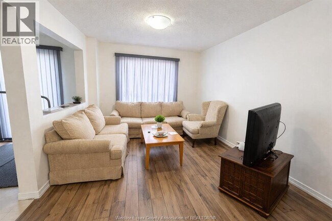 Building Photo - 4209 Pioneer Ave