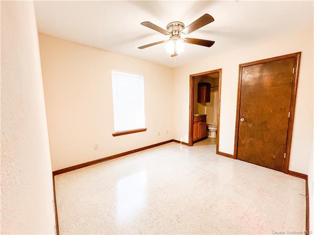 Building Photo - 3318a Carver Rd