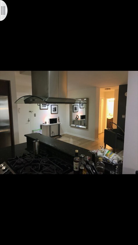 Primary Photo - 2625 Park Ave