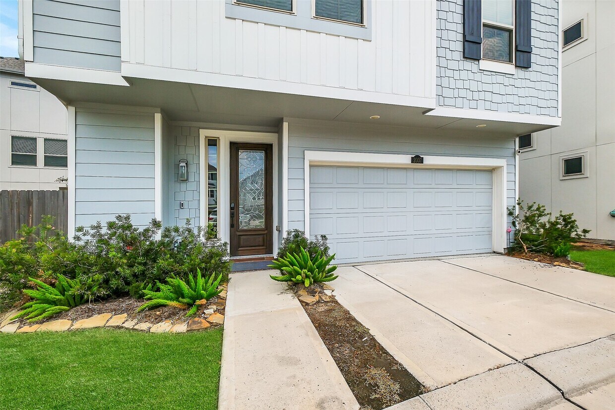 Foto principal - 2007 Kirby Landing Dr