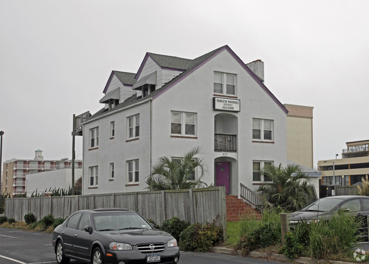 Primary Photo - 207 12th St