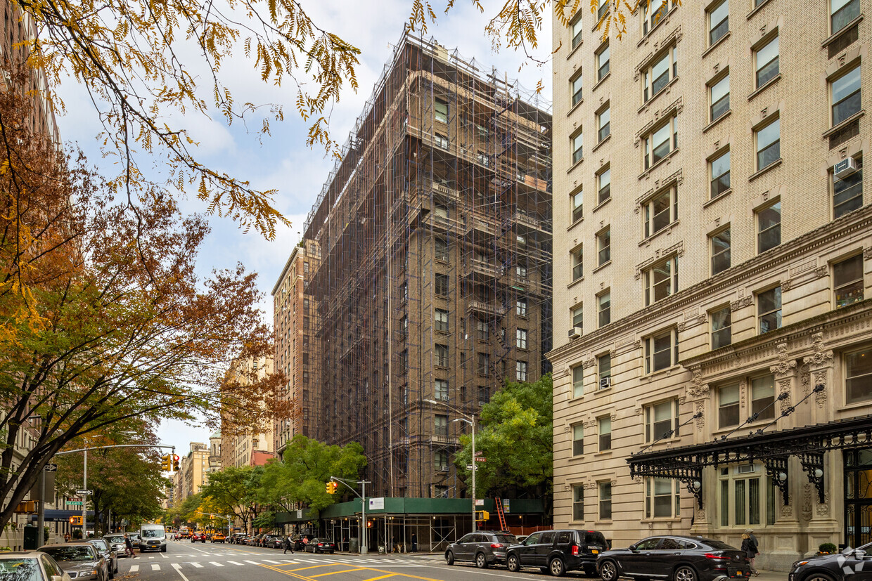 En construcción - Heritage Condominiums
