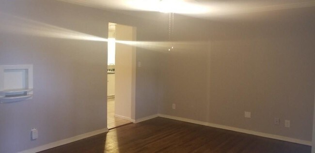 Foto del edificio - 4901 Nina Lee Ln