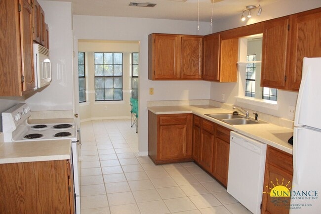 Foto del edificio - Gorgeous 3 Bedroom Ranch Style Home in Destin