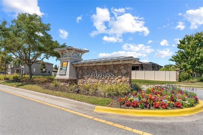Foto del edificio - 1540 Weather Vane Ln