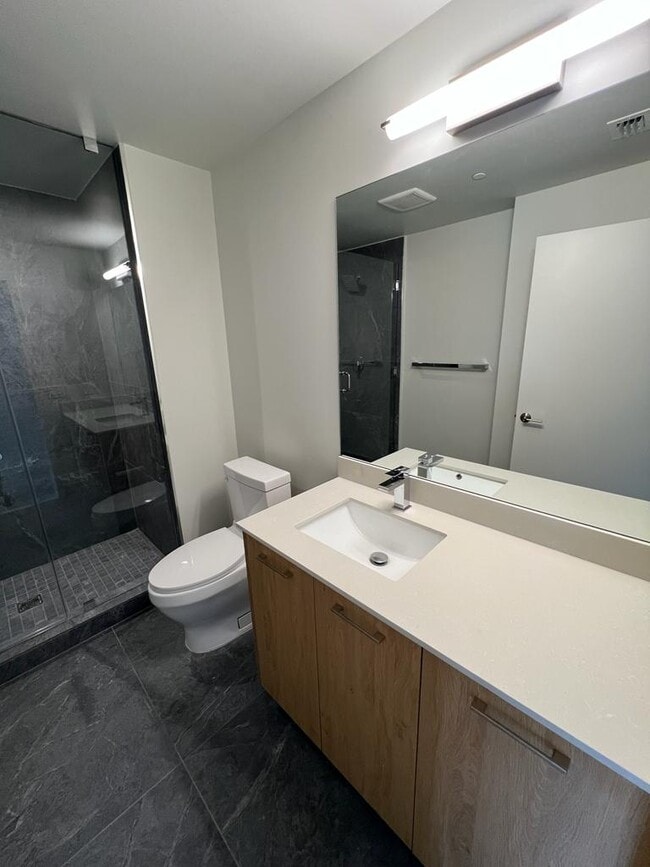 Foto del edificio - 408 NW 32nd St