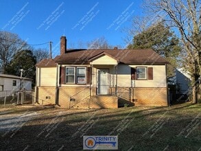 Building Photo - 400 S Florida Ave