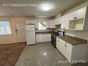 Building Photo - 8713 Henderson St