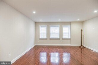 Building Photo - 2130 Locust St