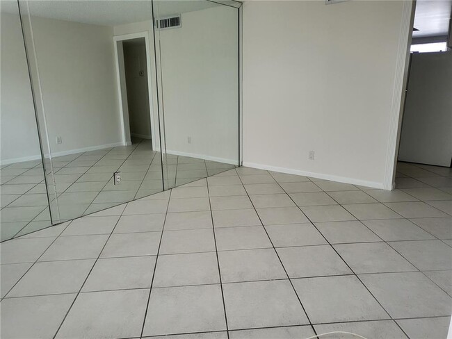Foto del edificio - 1040 NE 16th Ave