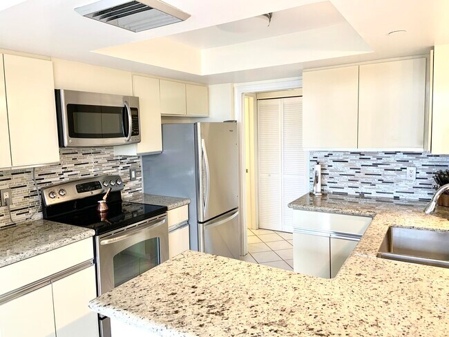 Building Photo - 3555 S Ocean Blvd