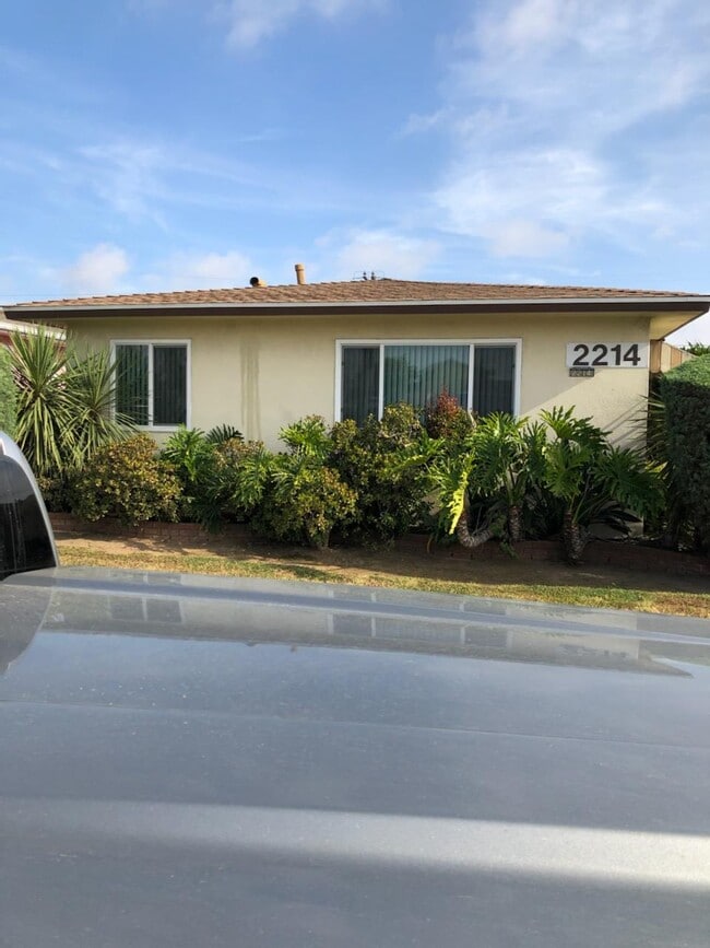 Close to public transportation and shopping centers - 2214 W Imperial Hwy