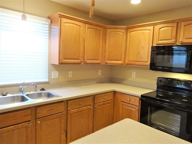 Building Photo - 16 Stoney Bluff Way
