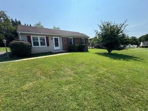 Building Photo - 312 Foreston Dr