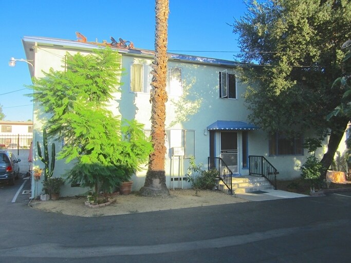 Building Photo - 4610 York Blvd