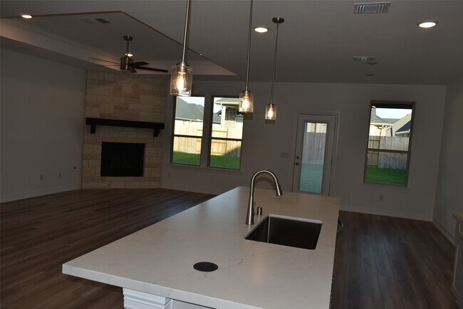 Building Photo - 7015 Harvest Colony Ln