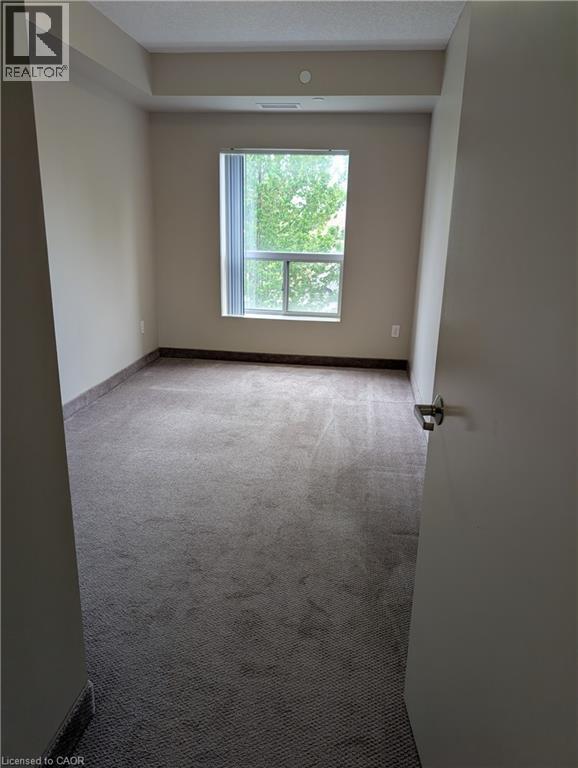 Photo du bâtiment - 239 Auburn Dr