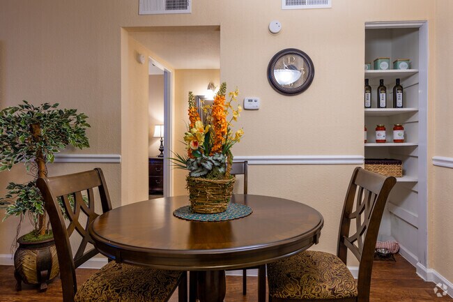 1HAB, 1BA - 550 ft² - The Park at Salerno