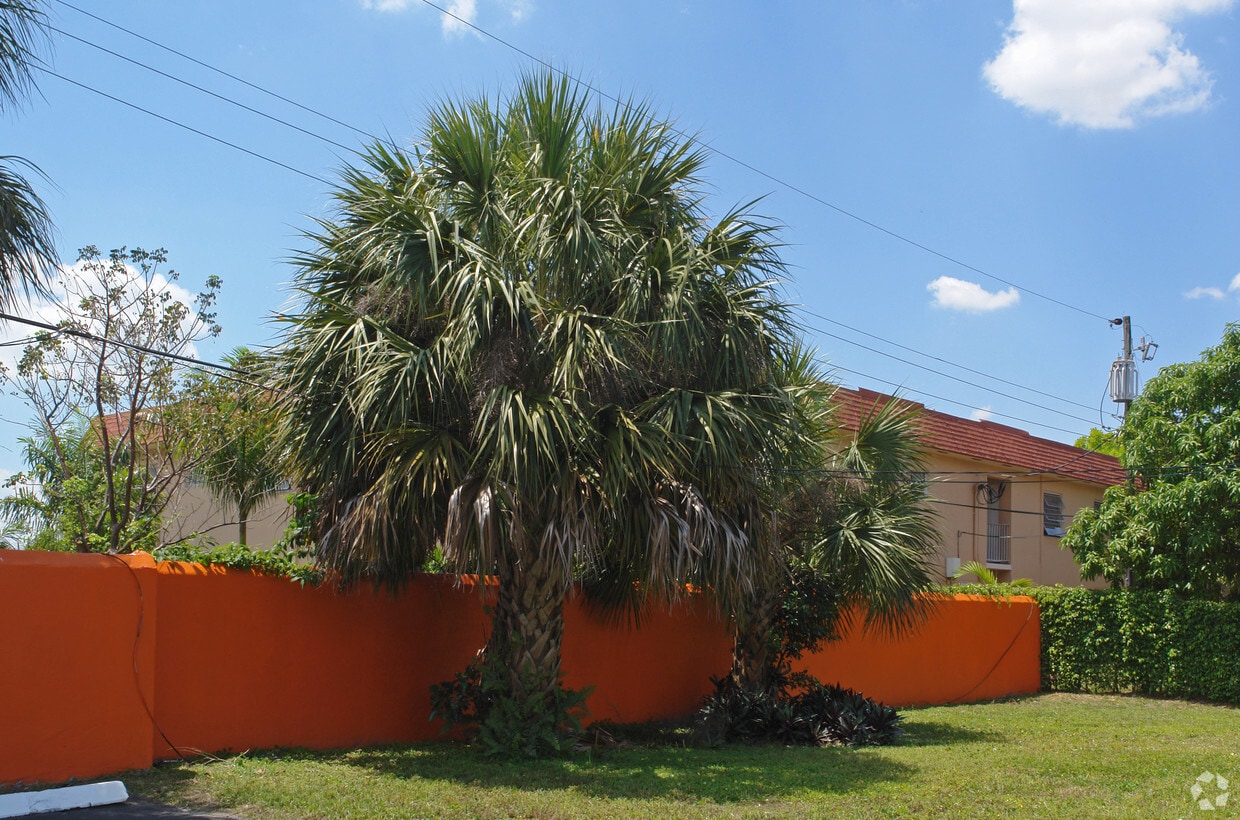 Building Photo - Keystone Apartments