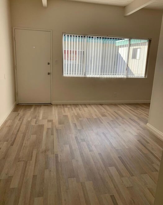 Building Photo - Torrance 44