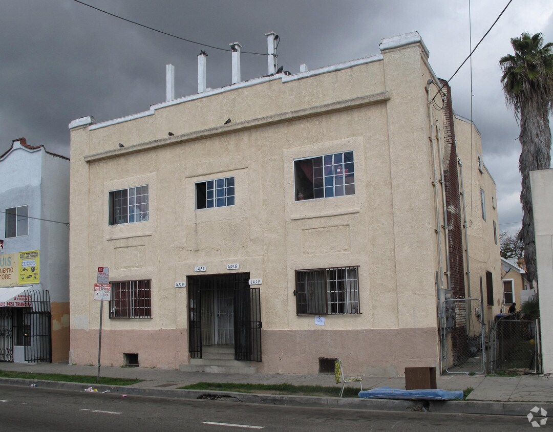 Primary Photo - 1419-1421 1/2 W 11th St