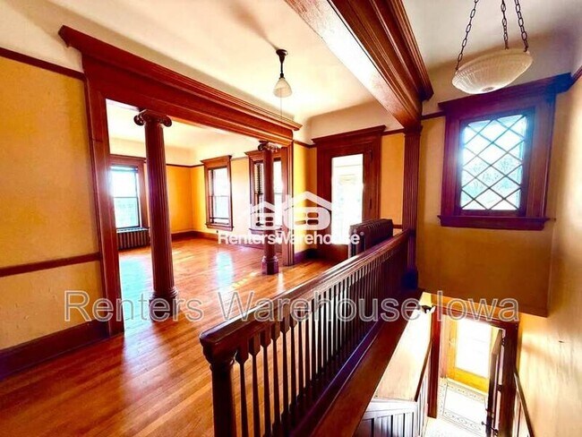 Building Photo - 669 17th St