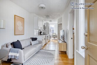 Building Photo - 152 Salem St