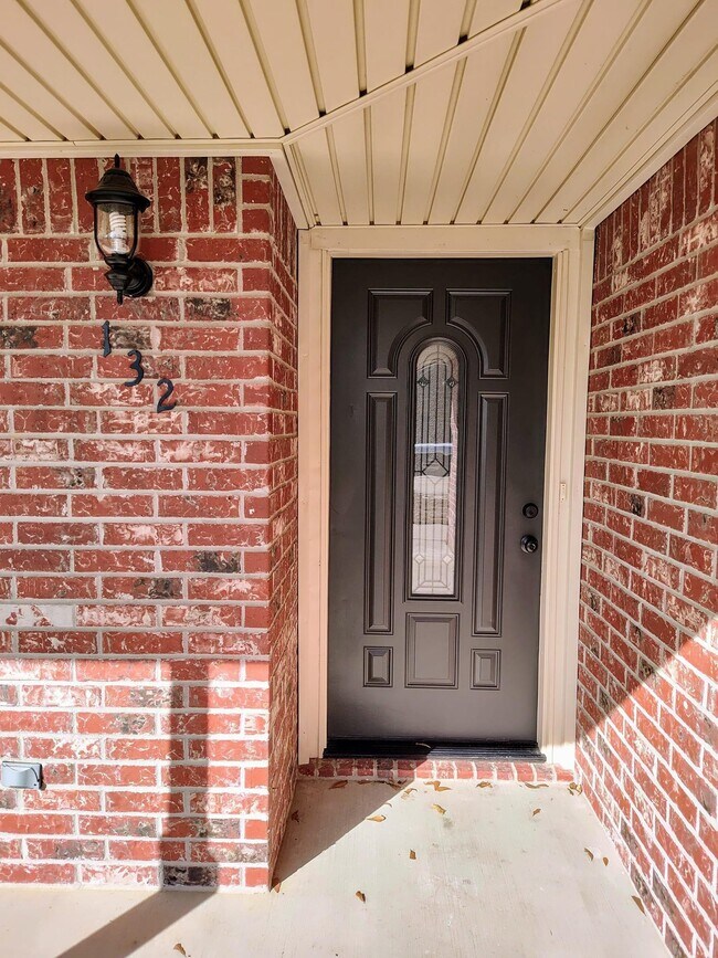 Foto del edificio - 132 Greenleaf Dr