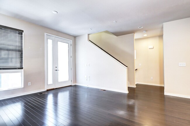 Foto del edificio - 2 bed 2.5 bath Loft in Littleton Village