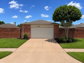 Building Photo - 13022 Bacard Ln