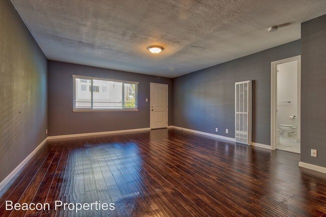 Building Photo - 211 Athol Ave