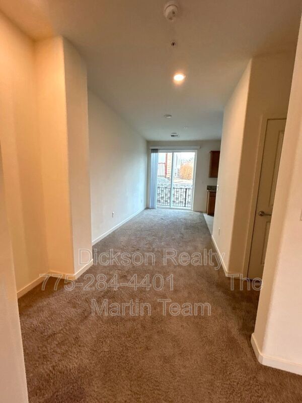 Building Photo - 495 Logan Jacob Ln