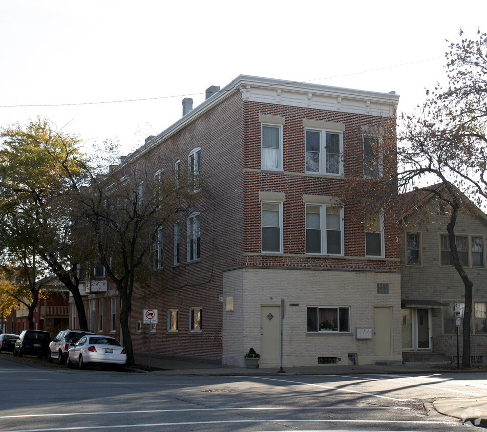 Building Photo - 2801 S Union Ave