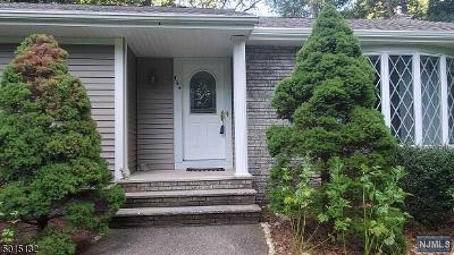 Foto del edificio - 754 McCoy Rd