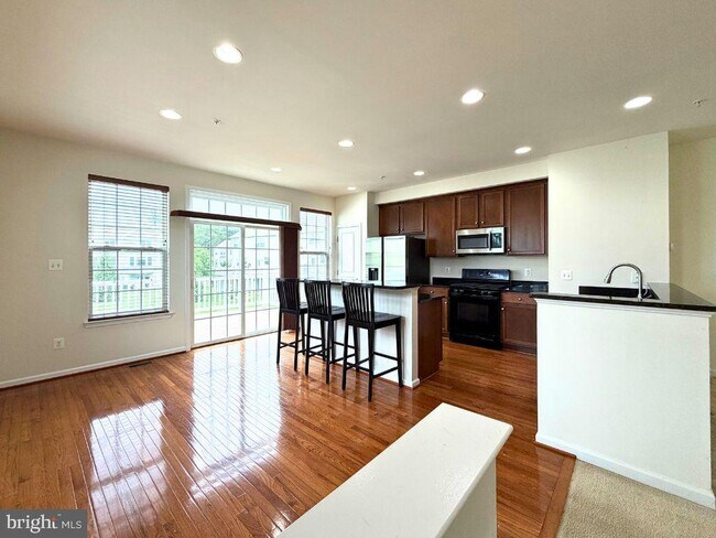 Foto del edificio - 43551 Wild Iris St