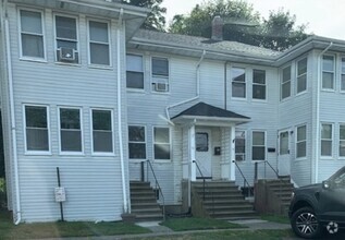Building Photo - 11 Ebbett Ave