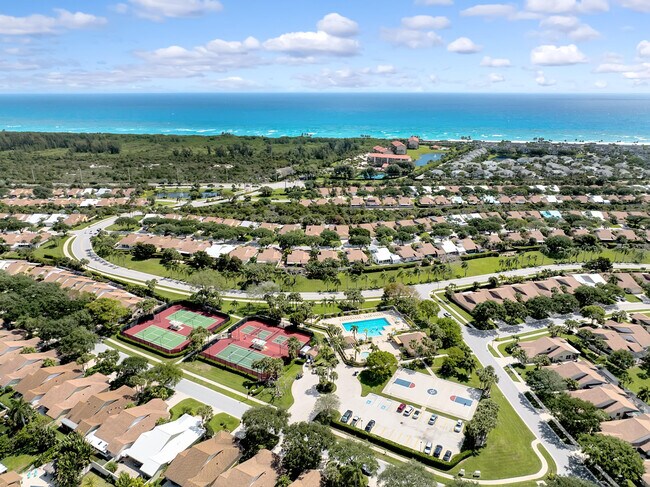 Foto del edificio - 118 Ridge Rd