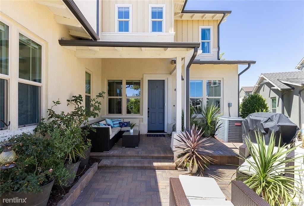 4 br, 3.5 bath Condo 81 Promesa Ave Condo for Rent in Ladera Ranch, CA