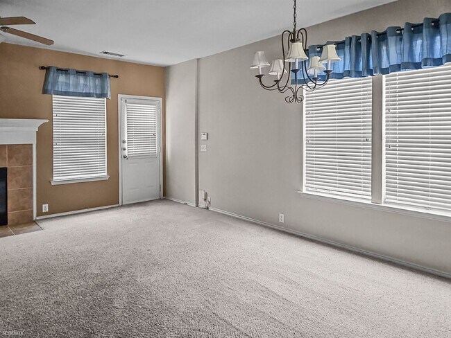 Foto del edificio - 3 br, 2.5 bath Townhome - 10741 Traymore D...