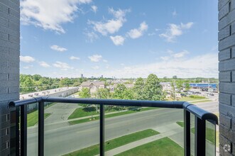 2BR, 1BA - 935SF - Balcony - 36 River Road East