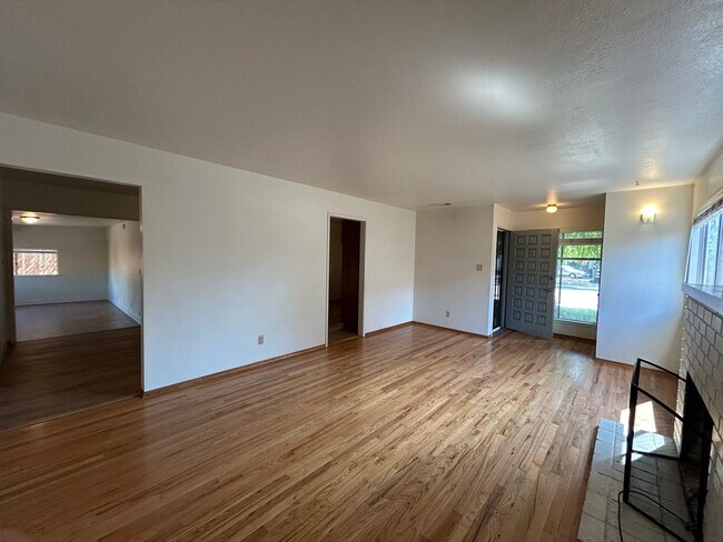 Foto del edificio - 2085 Zinfandel Ln