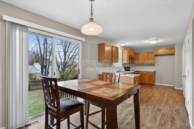 Building Photo - 54 Deer Grove Dr