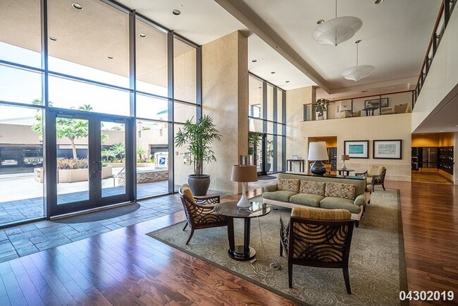 Photo - 2BR/2BA/2PKG in Keola Lai, Kakaako. Ocean, city & sunset views! Apartment