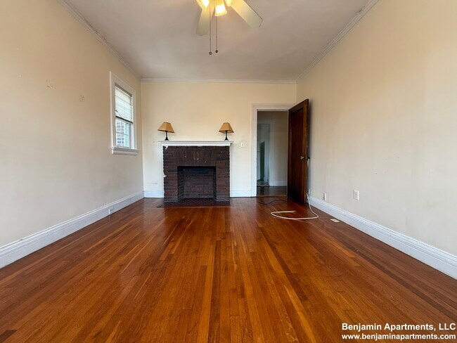 Foto del edificio - 15 Glenville Ave