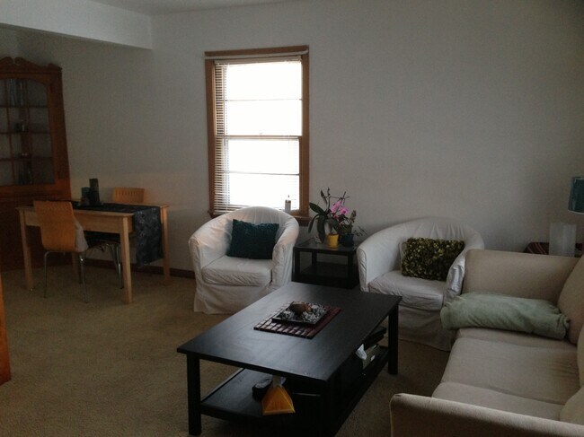 Living Room - 3171 S 48th St