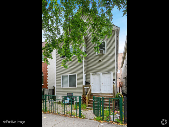 Building Photo - 2142 N Maplewood Ave