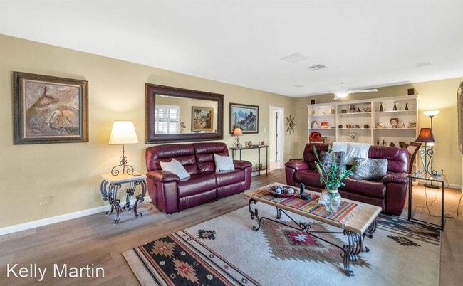 Foto del edificio - 3 br, 2 bath House - 4597 E Calle Ventura