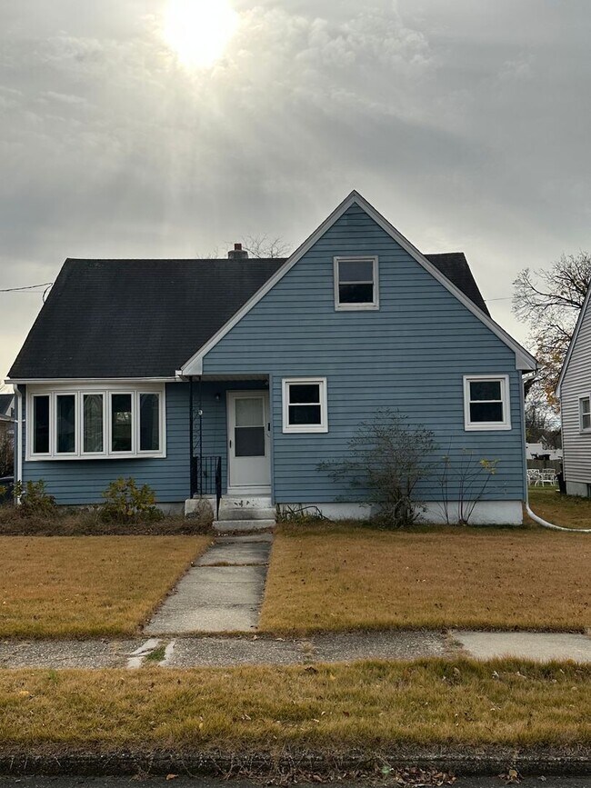 Building Photo - Cozy 2 bedroom 1 bathroom rental