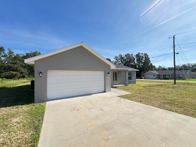 Foto del edificio - Come Call This Stunning, 3BD/2BA Home Yours!